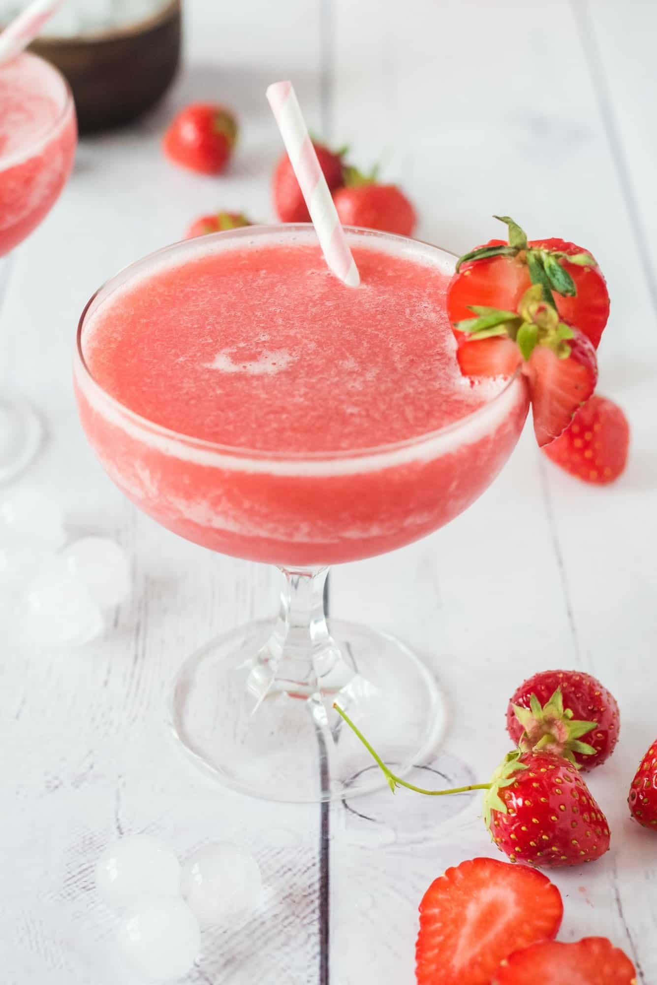 Strawberry Frosé (Frozen Rosé Slushie) - Image