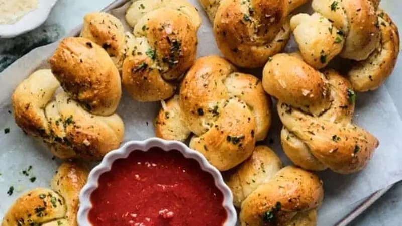 Garlic Knots - Image