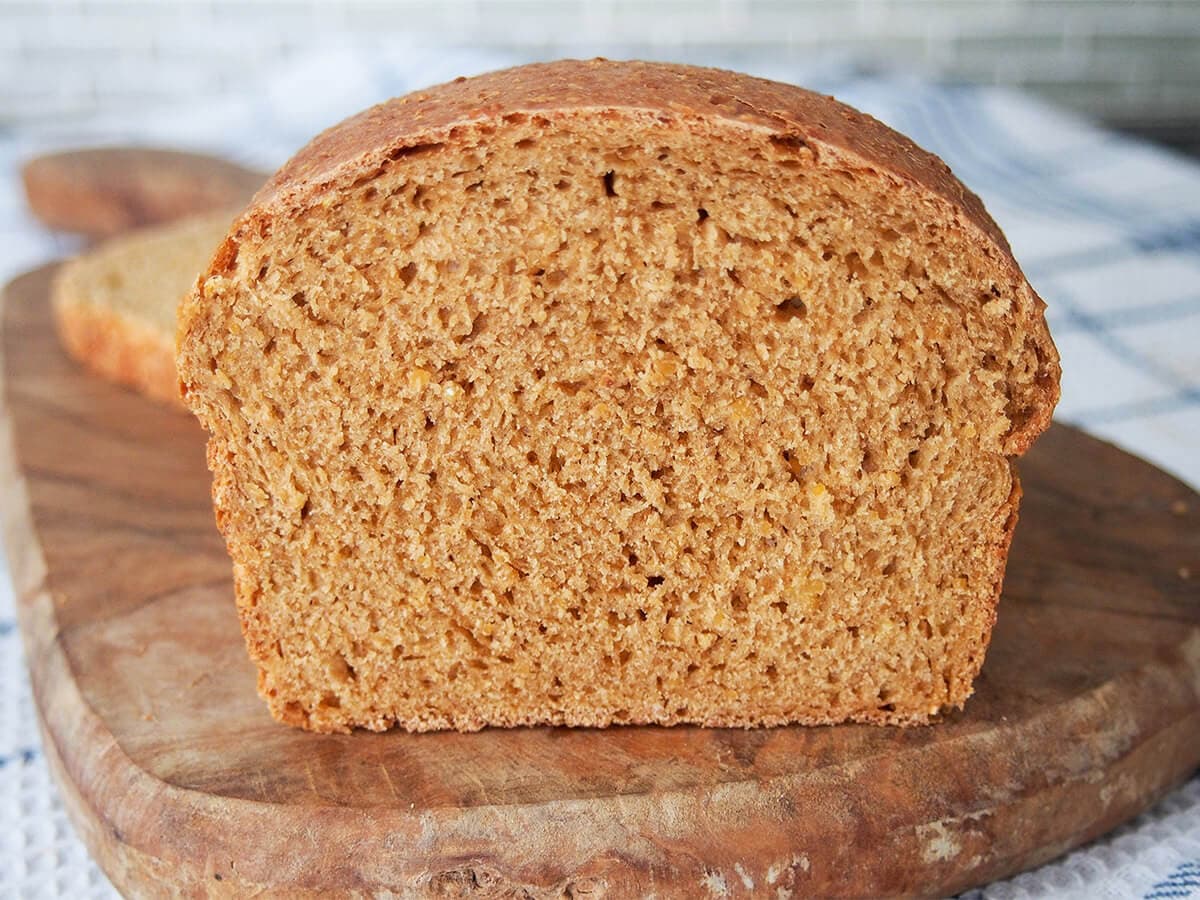 Anadama Bread (Molasses-Cornmeal Loaf with a Science-Backed Soft Crumb) - Image