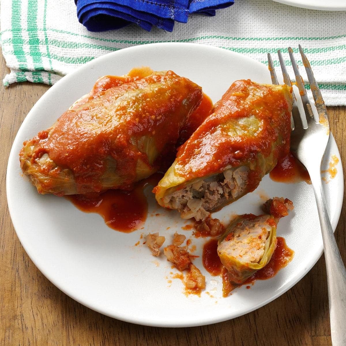 Slow-Cooker Beef and Rice Cabbage Rolls - Image