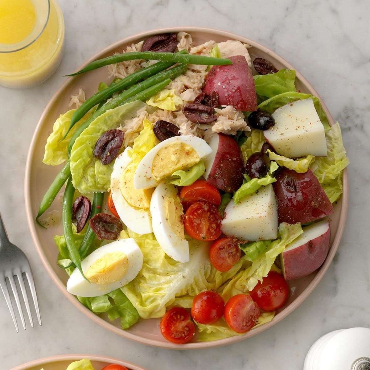 Classic Niçoise Salad - Image
