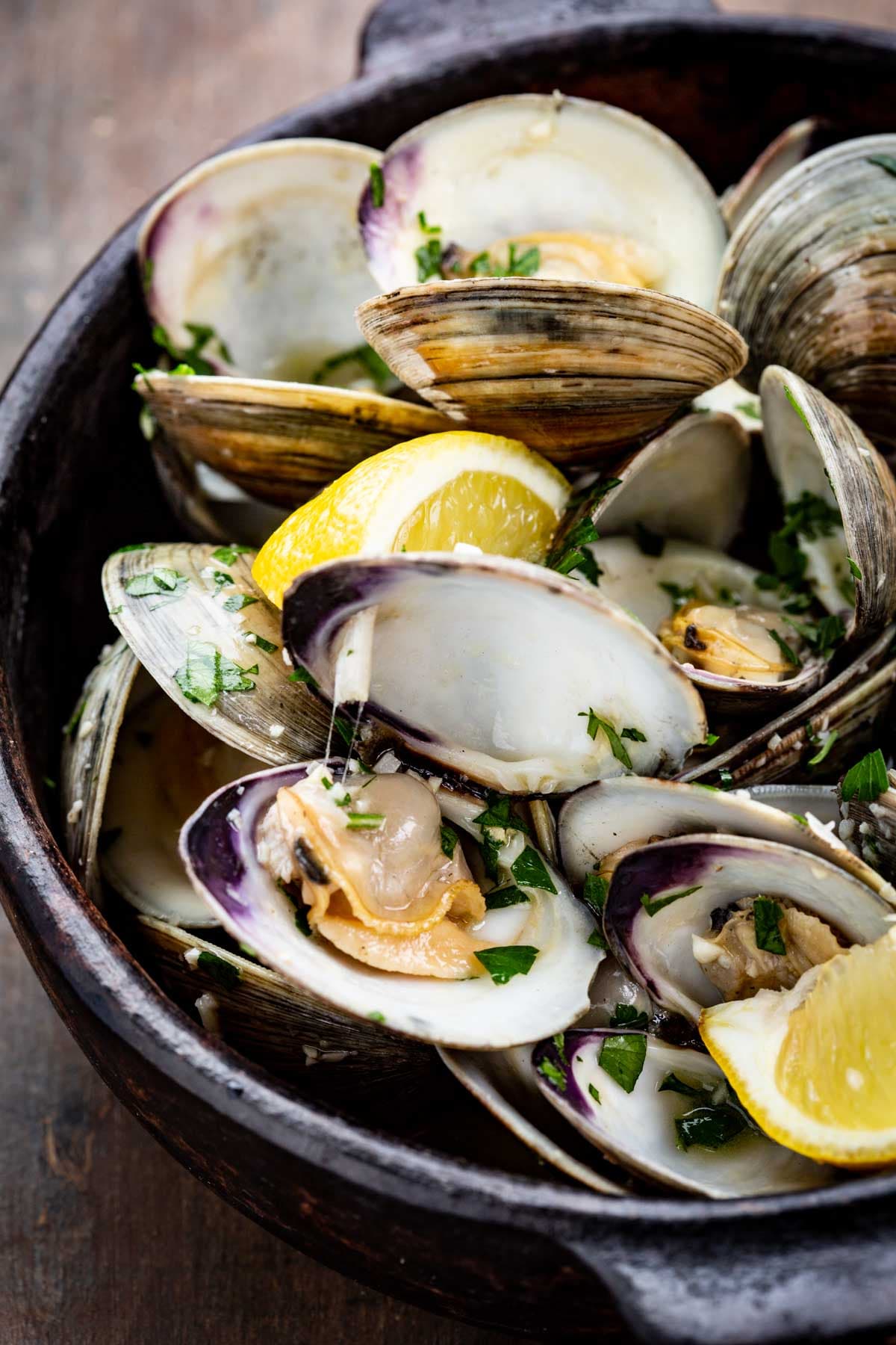 White Wine Steamed Clams with Garlic Butter - Image